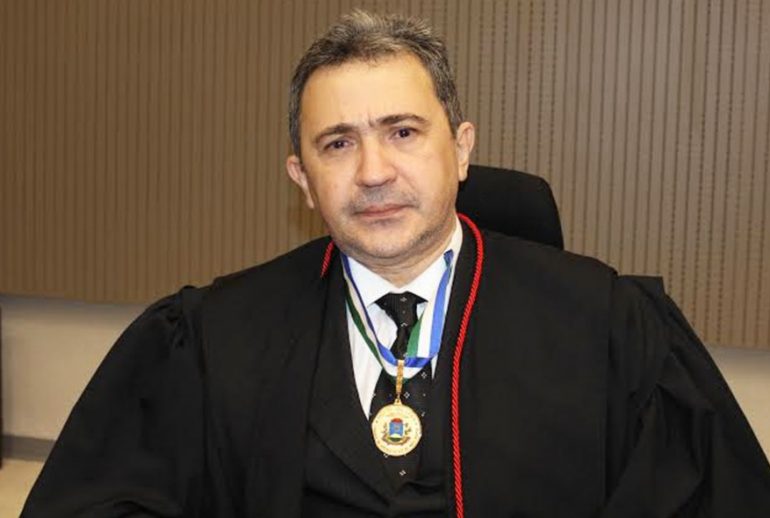 desembargador, João Ferreira Filho.