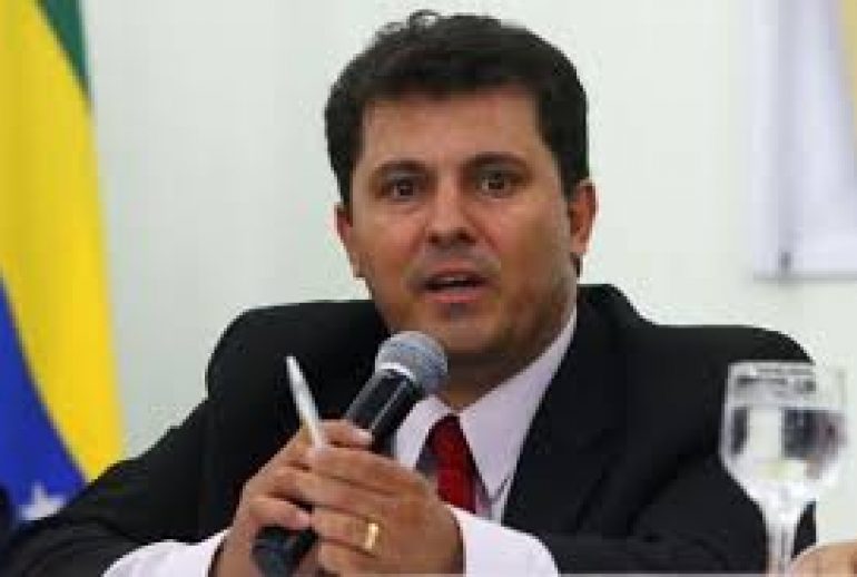 juiz Jeverson Luiz Quinteiro